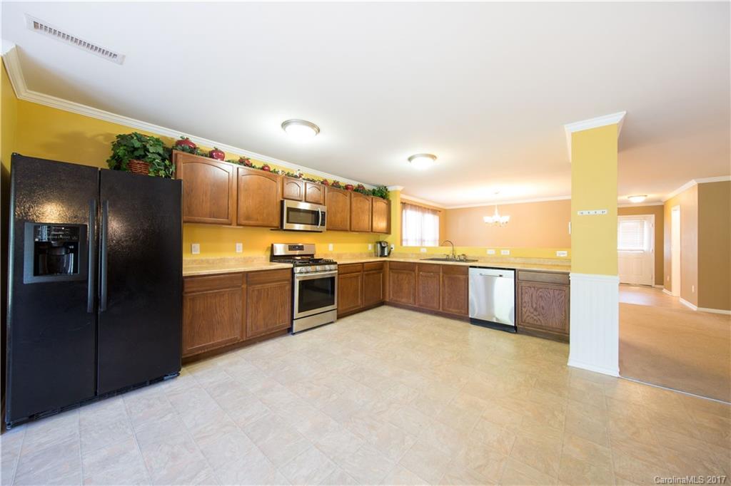 Oaks Of Broadway - Residential