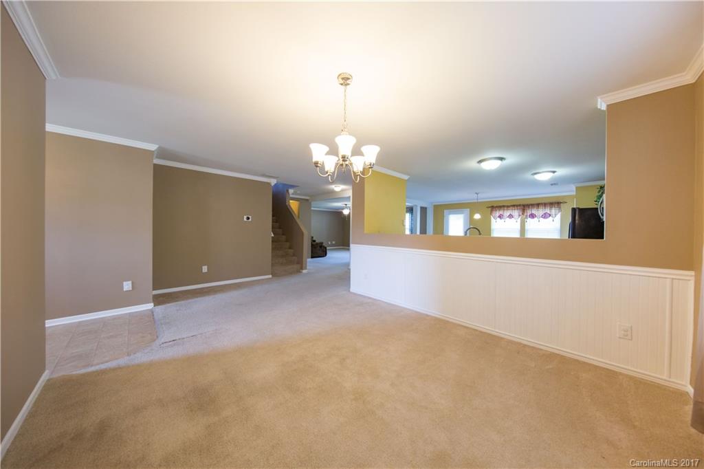 Oaks Of Broadway - Residential