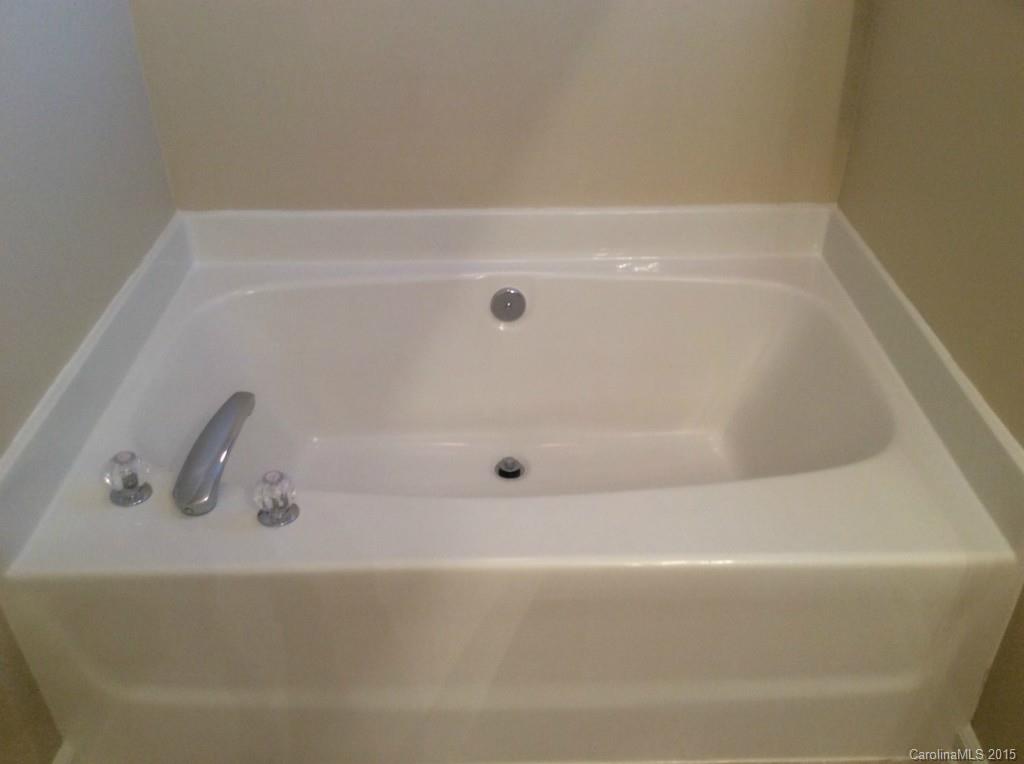 Brandon Oaks - Residential Lease