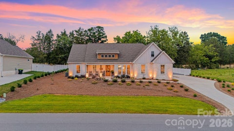 Photo of 207 Wynnfall Drive, Lexington, NC 27295 (MLS # 4393913)