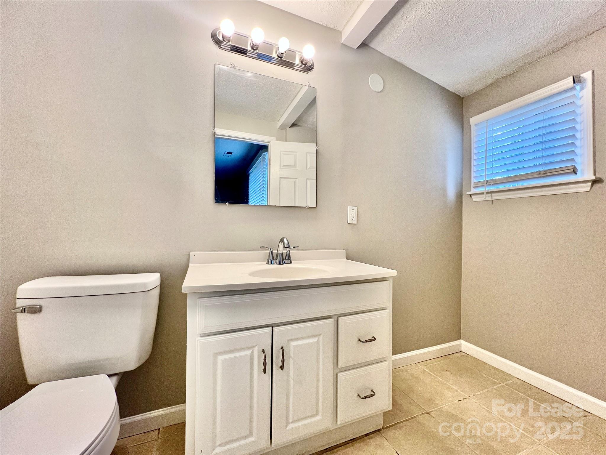 Holly Hills - Residential Lease