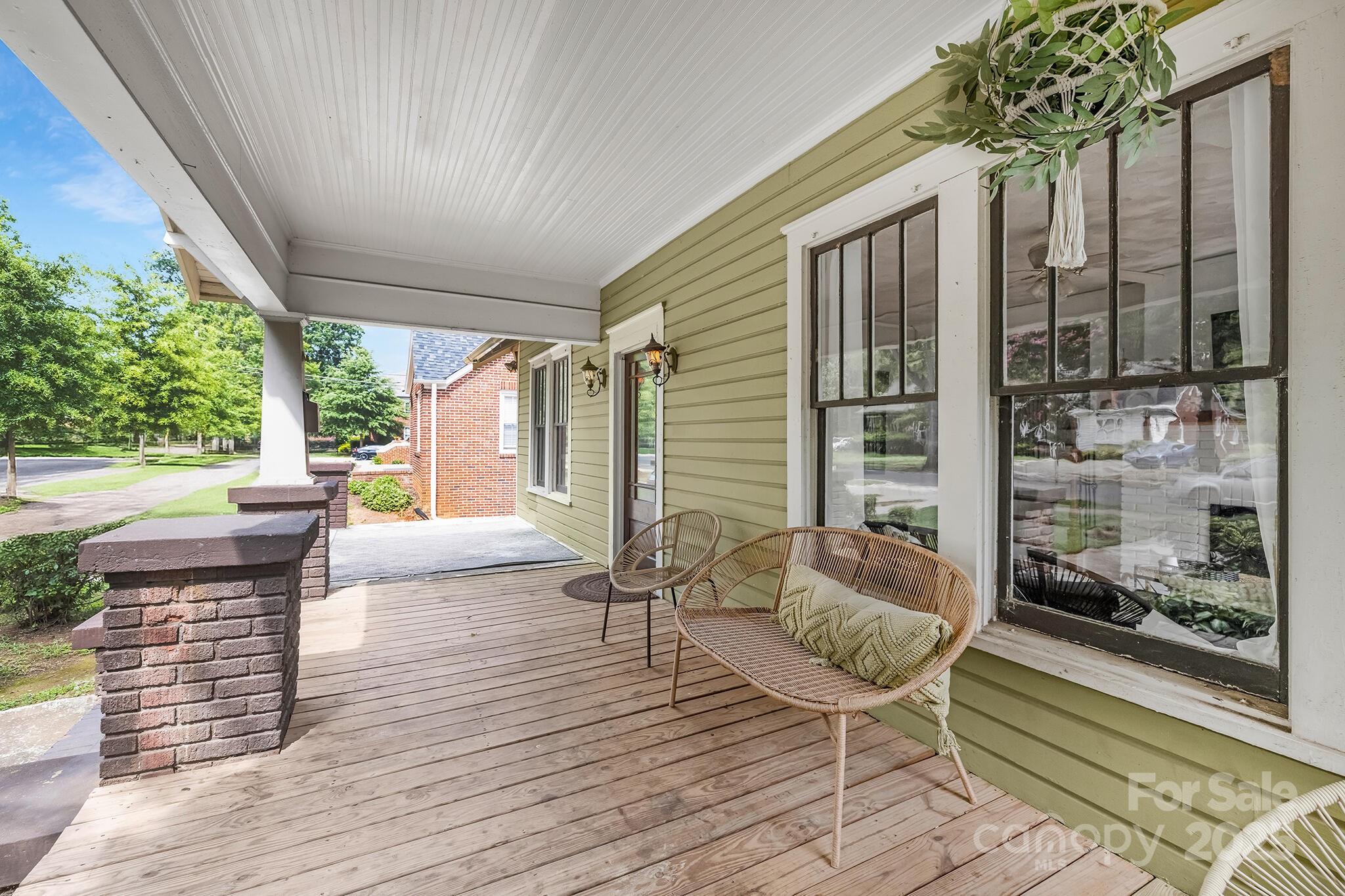 209 Grandin Road
