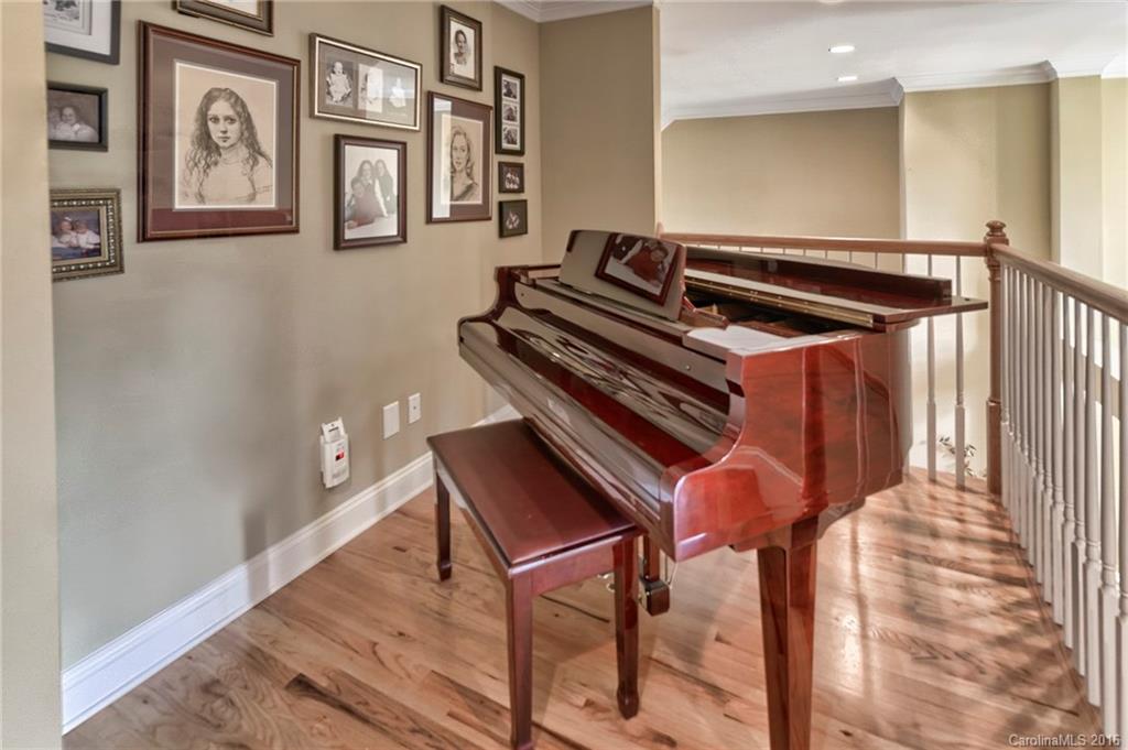 Holland Springs - Residential