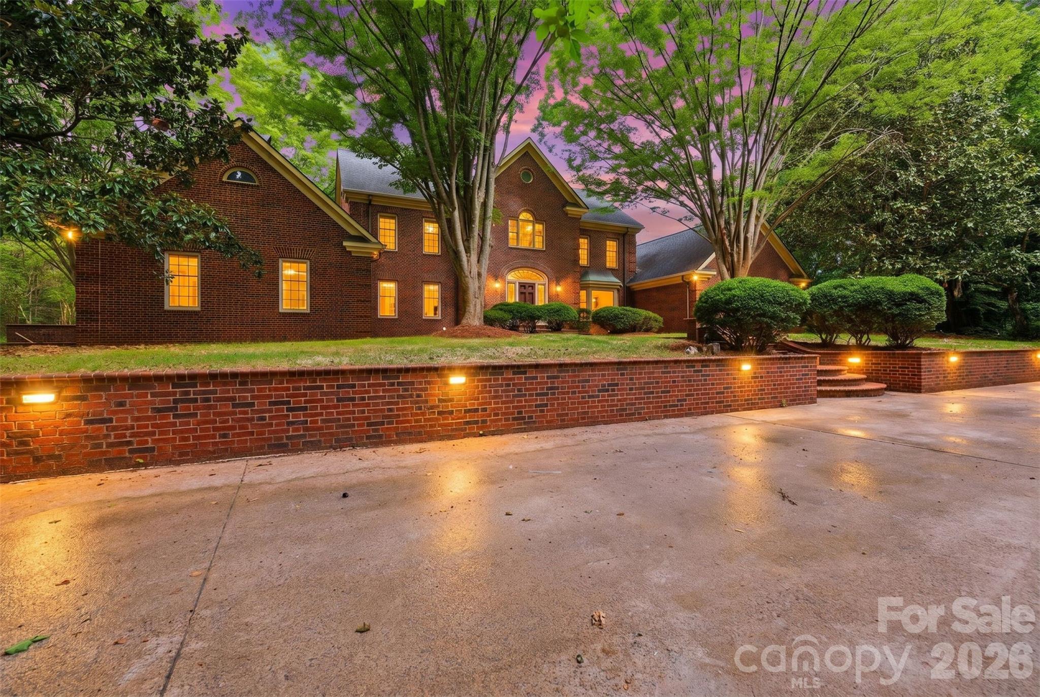 298 Shadowbrooke Lane
