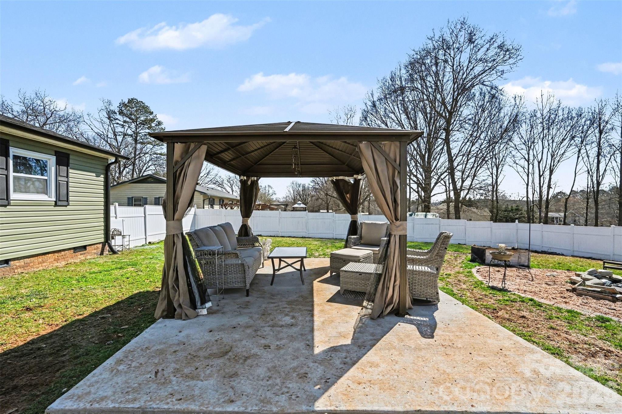 Tanglewood Park - Residential