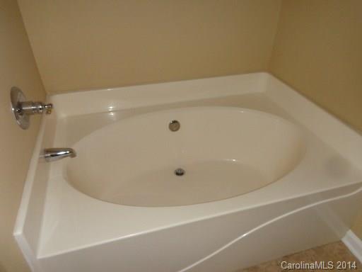 Robyns Glen - Residential Lease