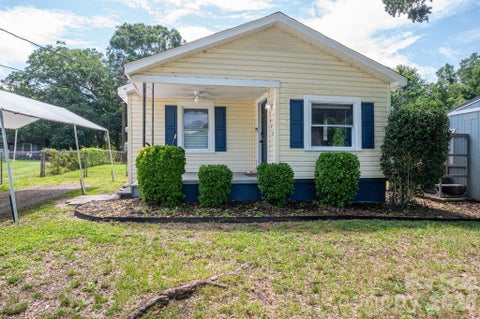 Photo of 2820 Westview Street, Gastonia, NC 28056 (MLS # 4412830)