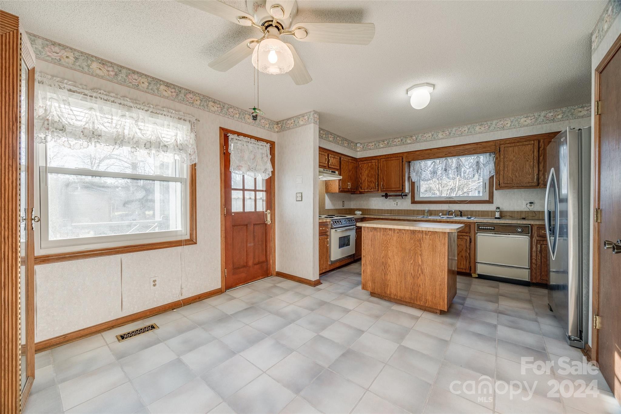 Country Woods - Residential