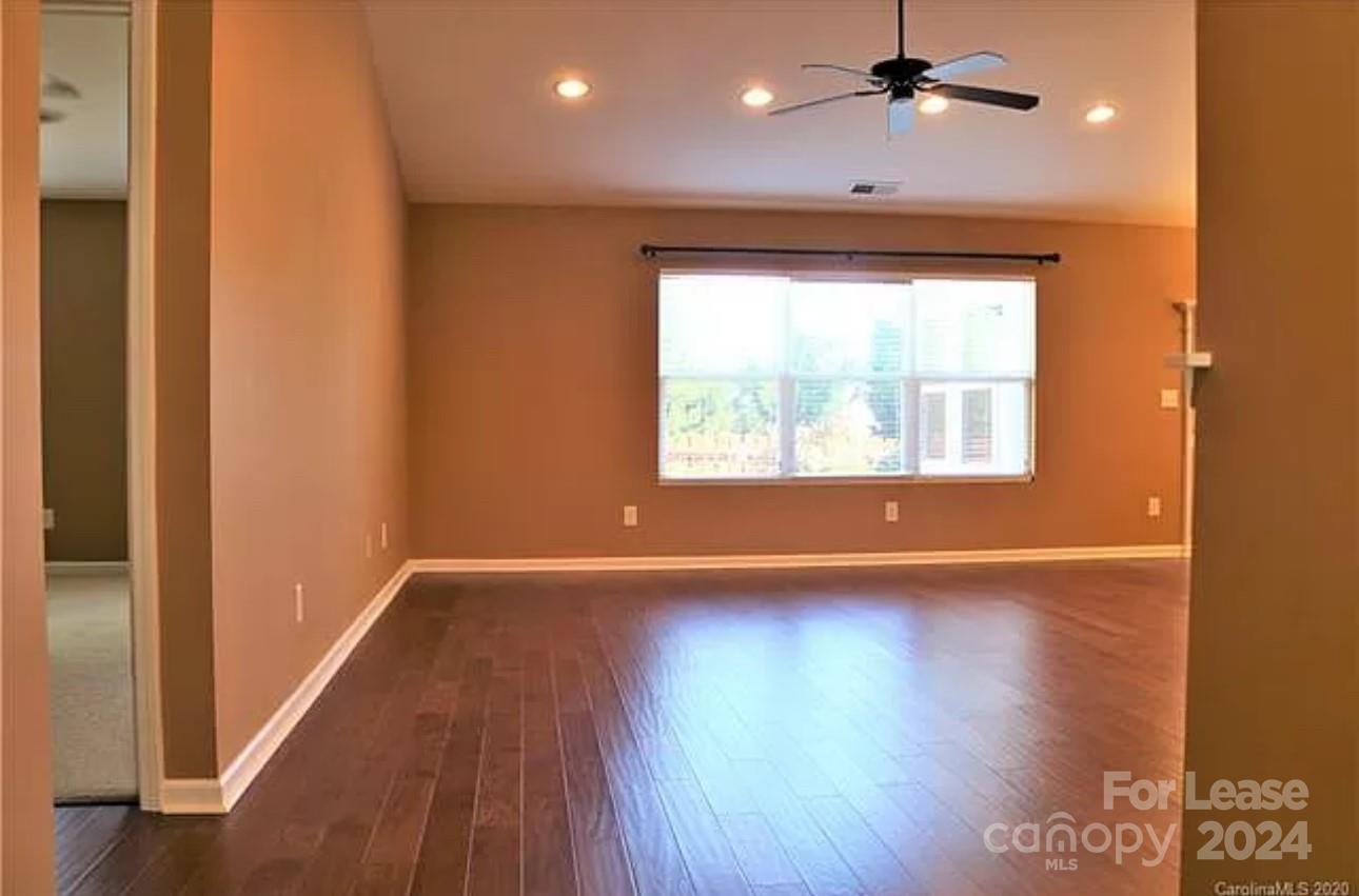 Crismark - Residential Lease