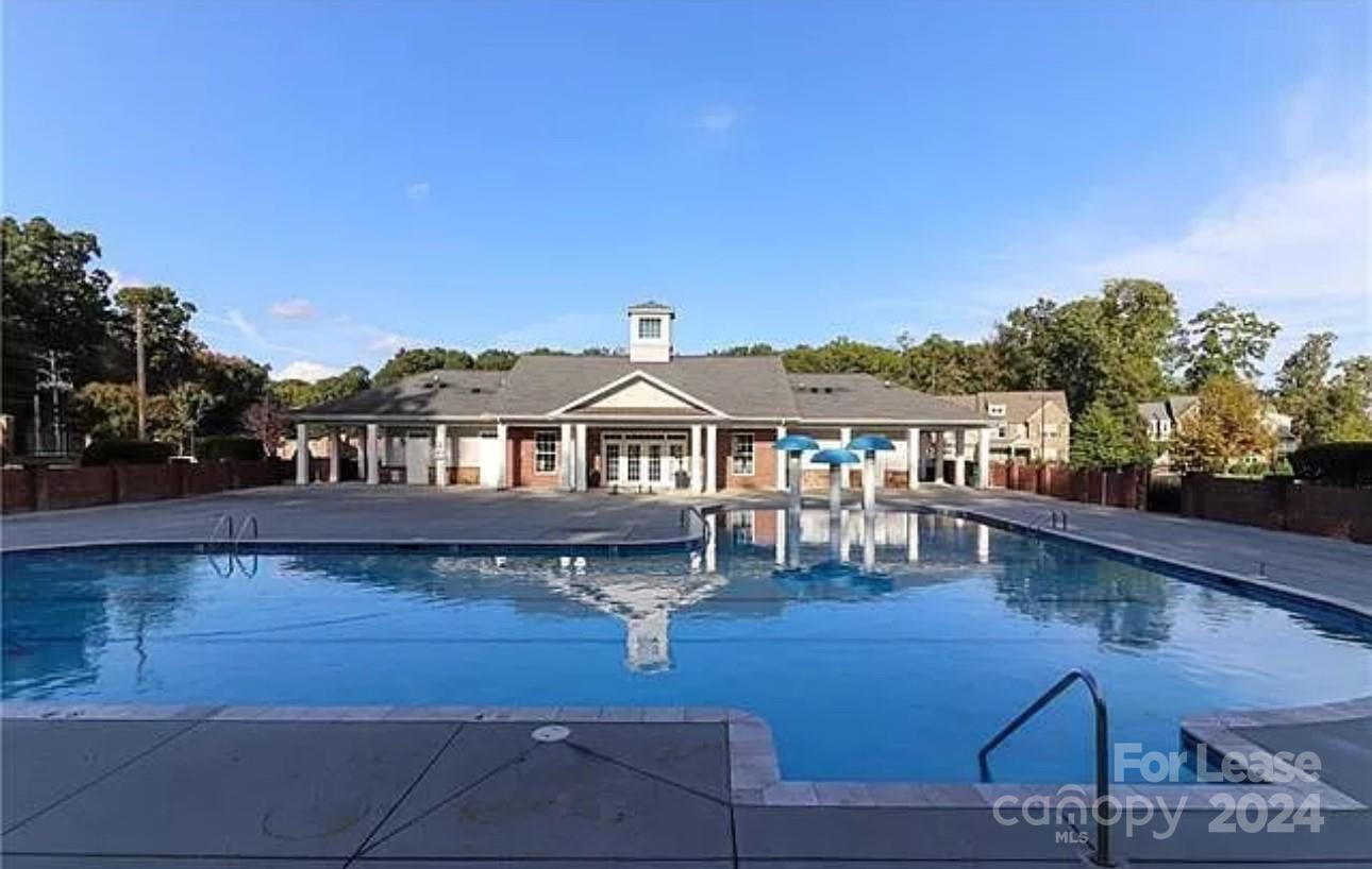 Crismark - Residential Lease