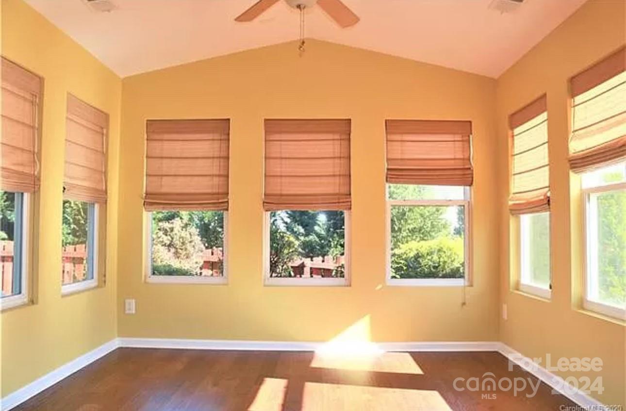 Crismark - Residential Lease