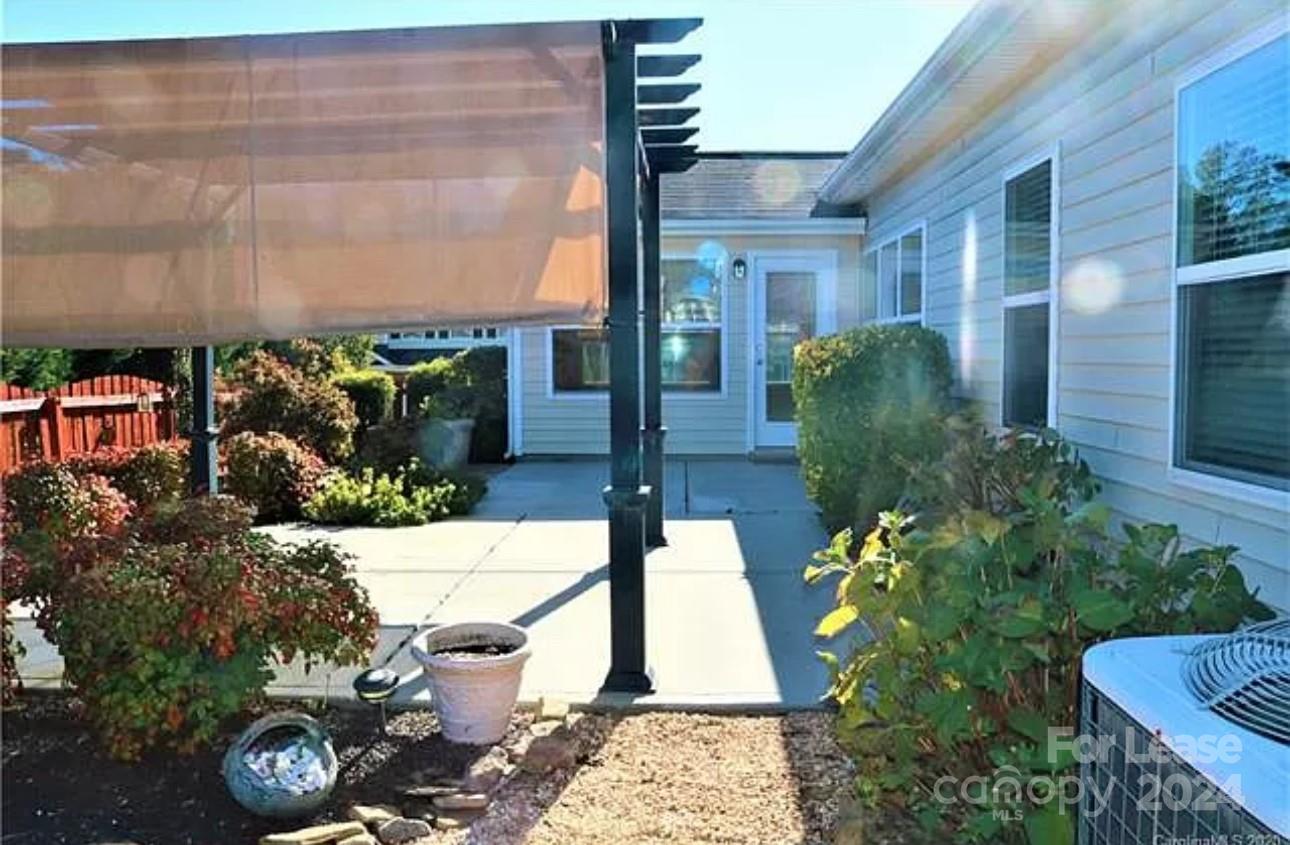 Crismark - Residential Lease