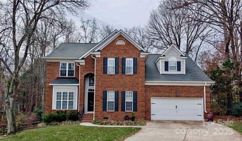 Photo of 4501 Bellmore Court, Charlotte, NC 28269 (MLS # 4326372)