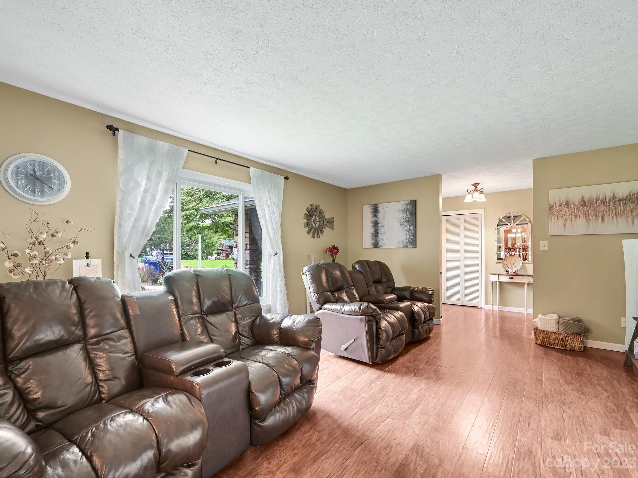 Woodland Hills - Residential