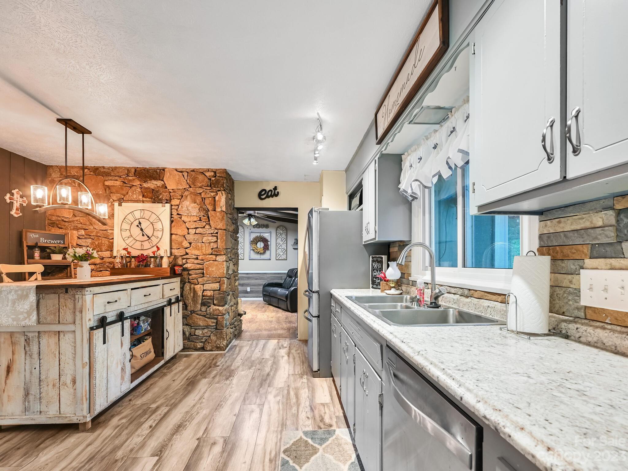 Woodland Hills - Residential