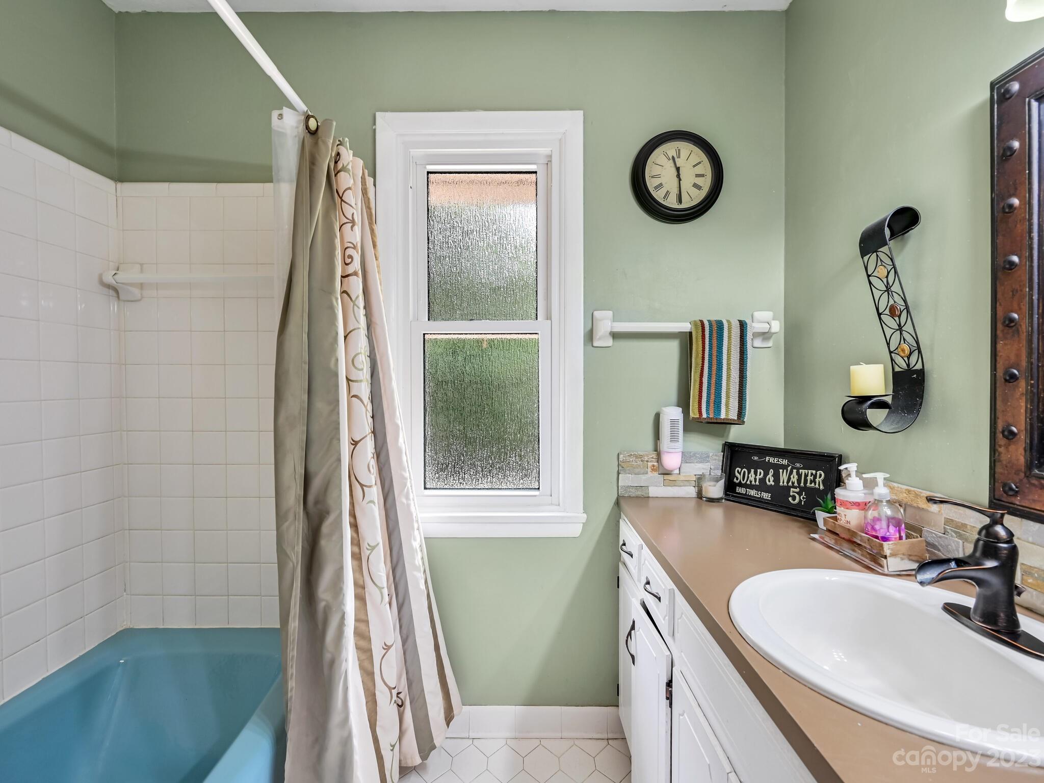 Woodland Hills - Residential