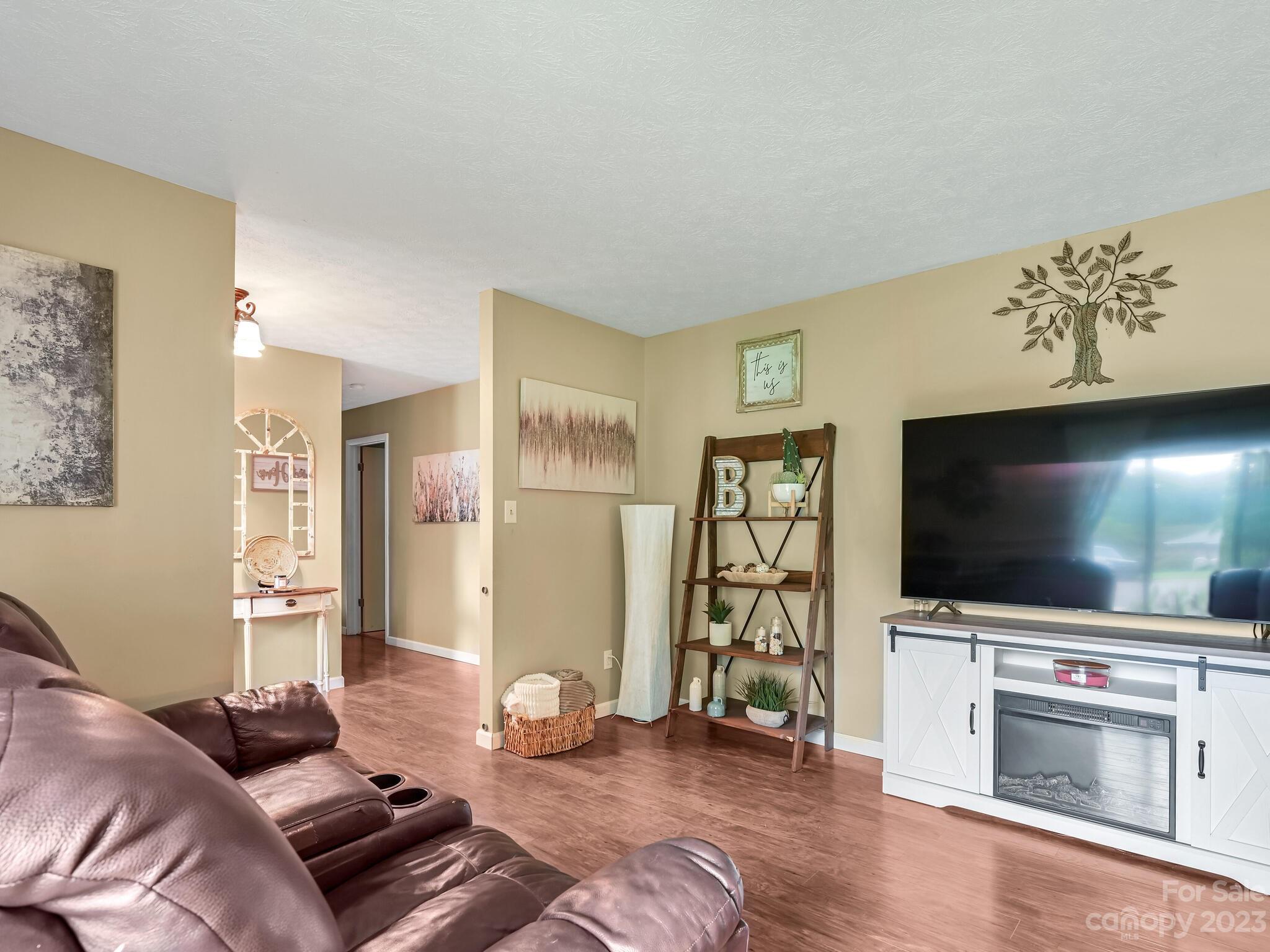 Woodland Hills - Residential