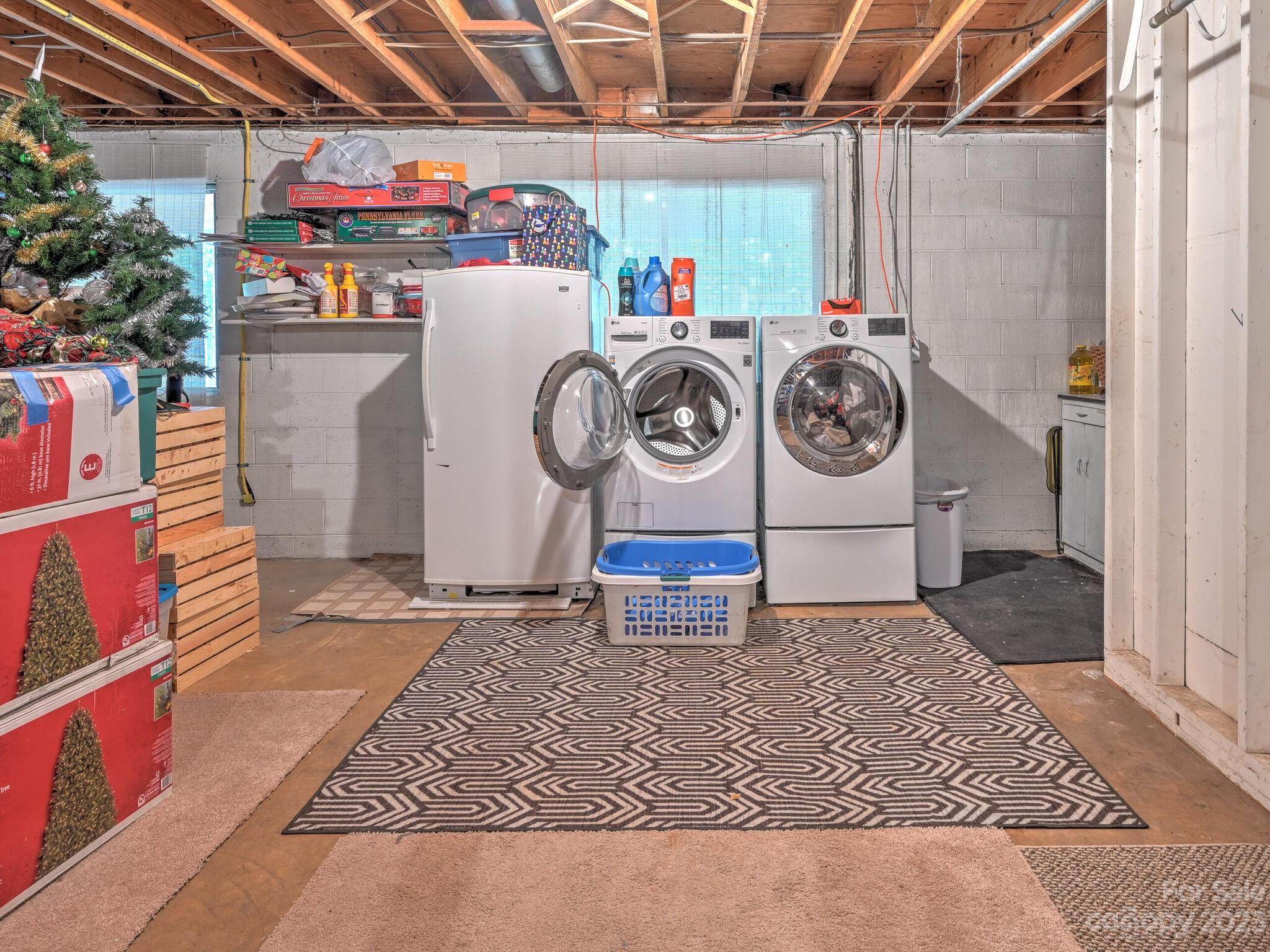 Woodland Hills - Residential