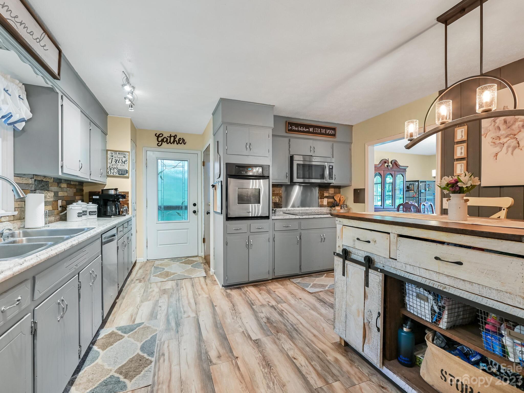 Woodland Hills - Residential