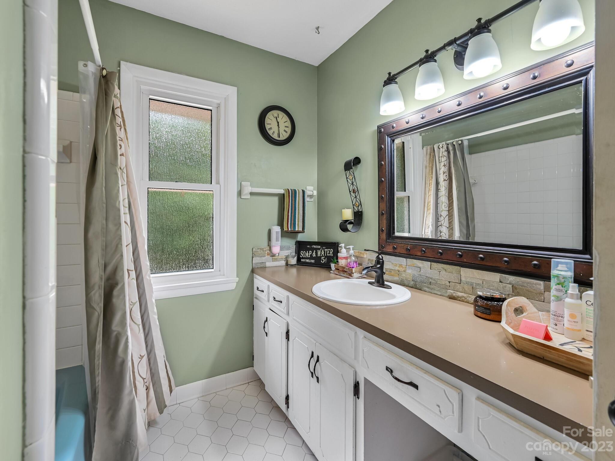 Woodland Hills - Residential