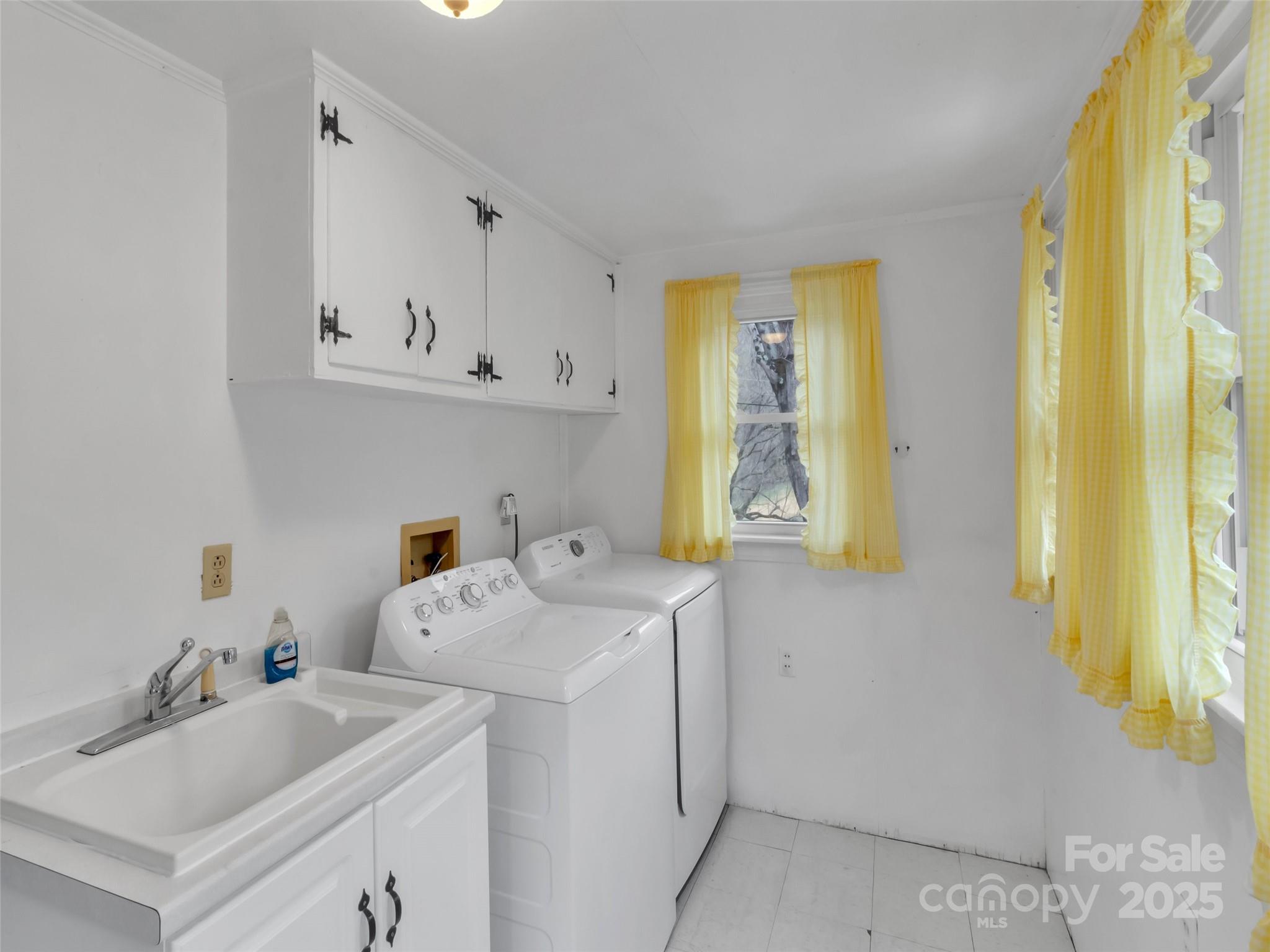 18 & 44 Sierra Point