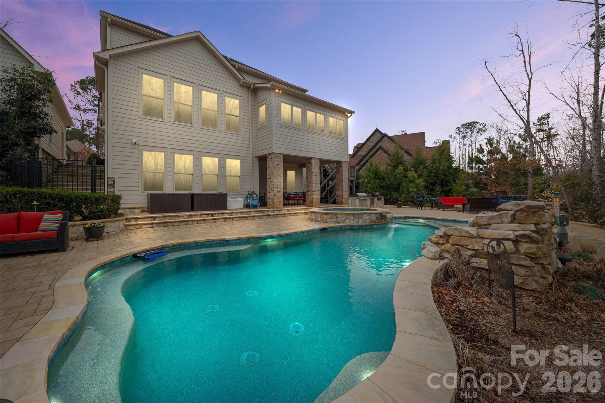 741 Fawns Glen Place