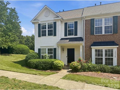 Photo of 12358 Jessica Place, Charlotte, NC 28269 (MLS # 4387702)