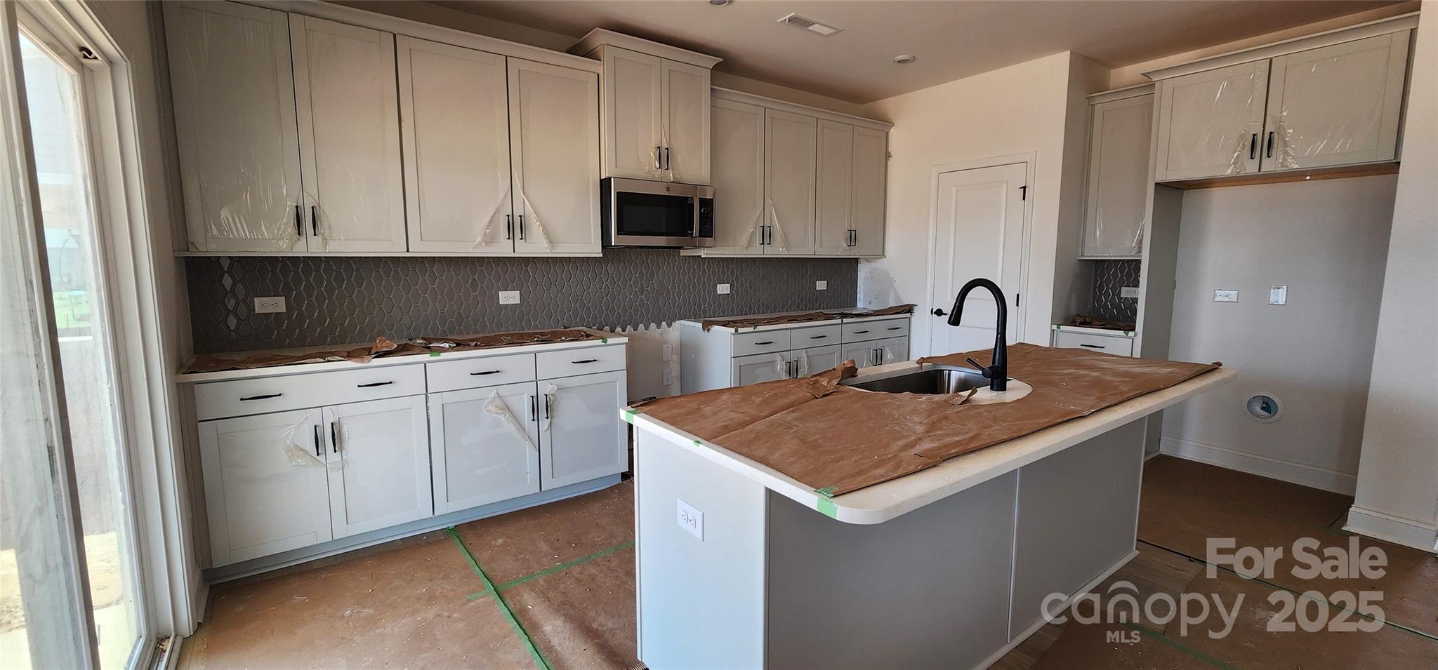 638 Amberjack Place 76