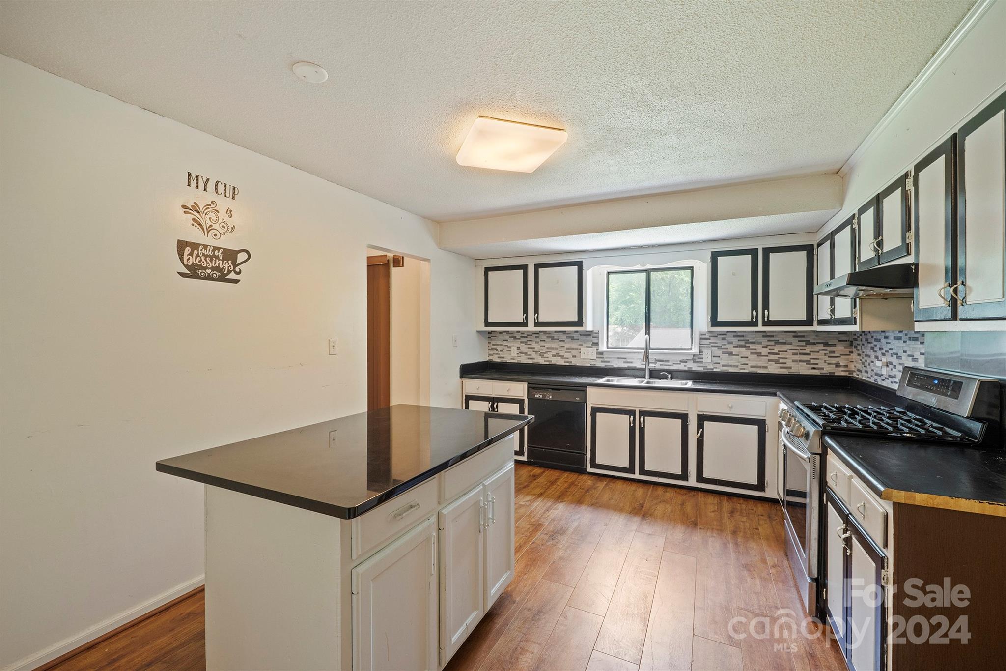 Hickory Ridge - Residential