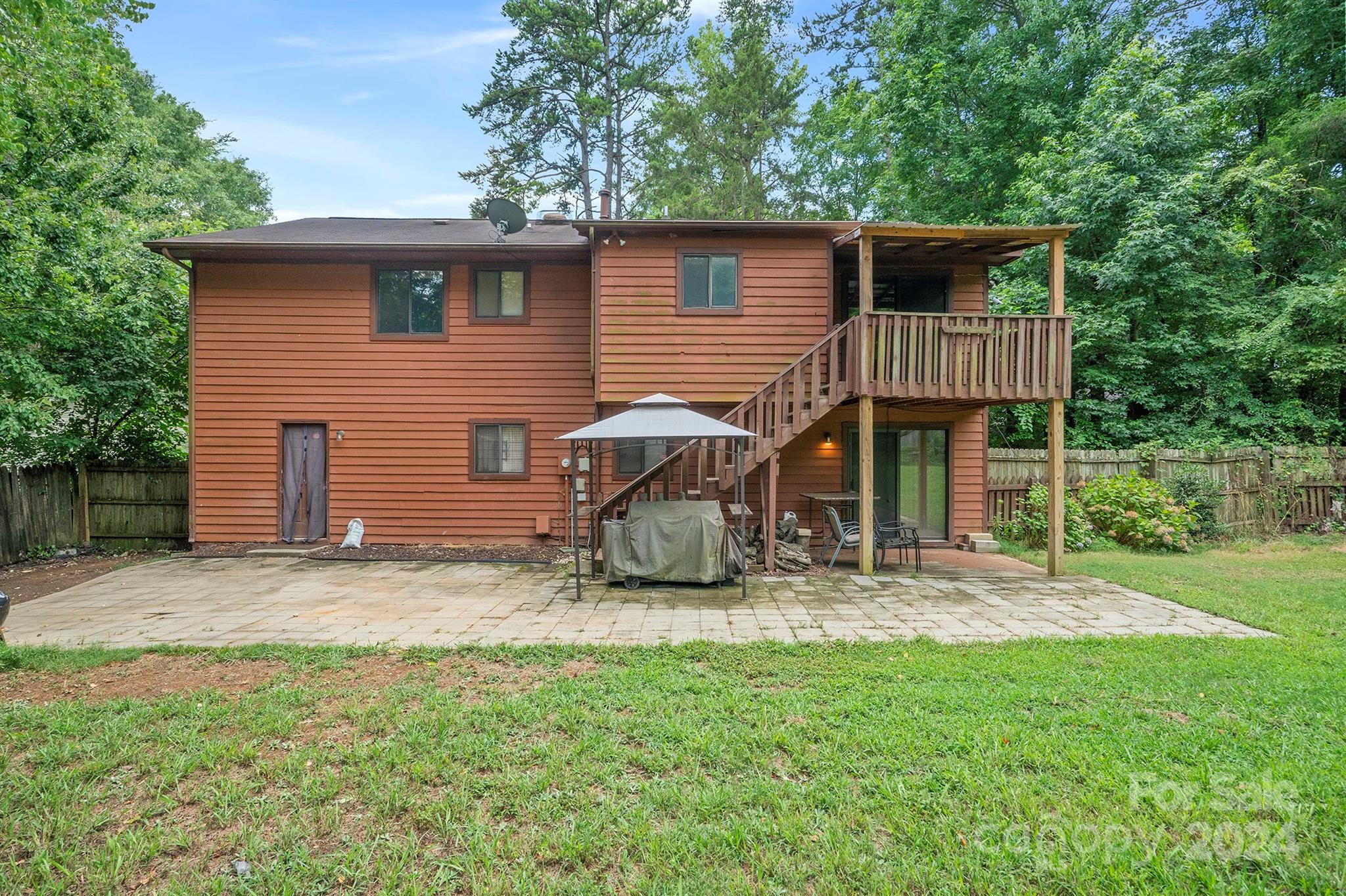 Hickory Ridge - Residential