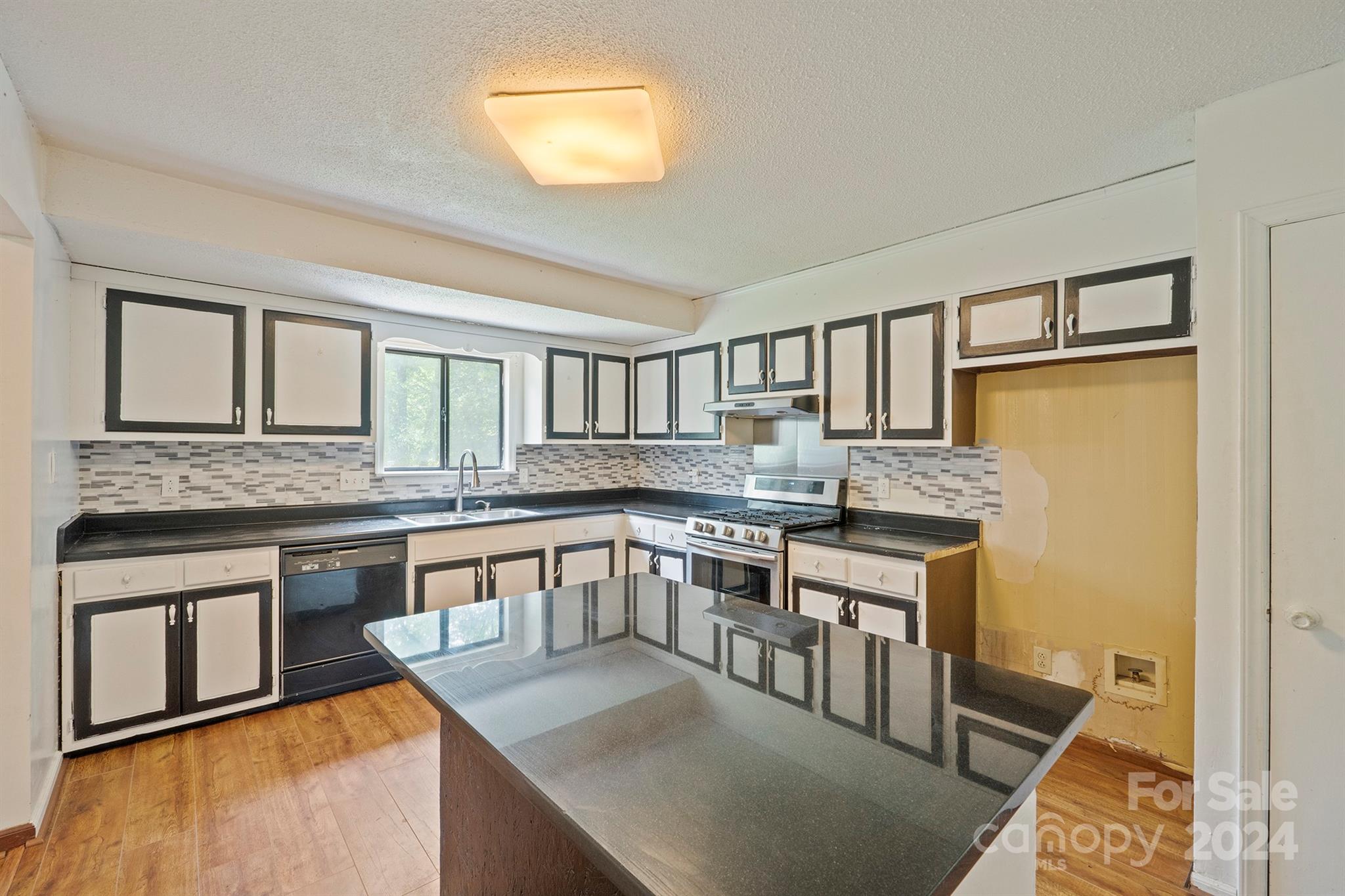 Hickory Ridge - Residential
