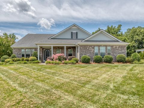 314 Candella Drive Matthews NC 28104
