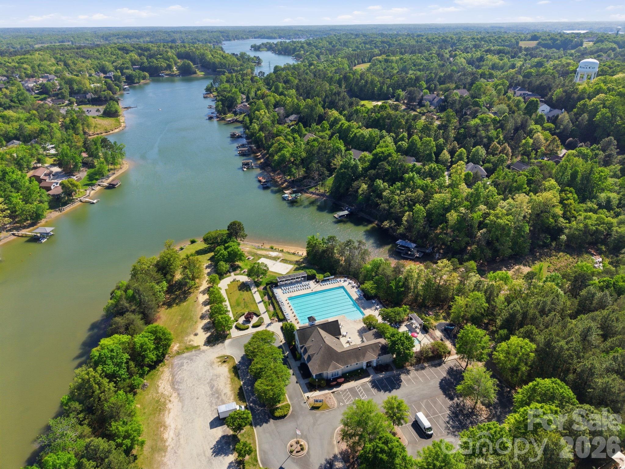 Lake Shore - Residential