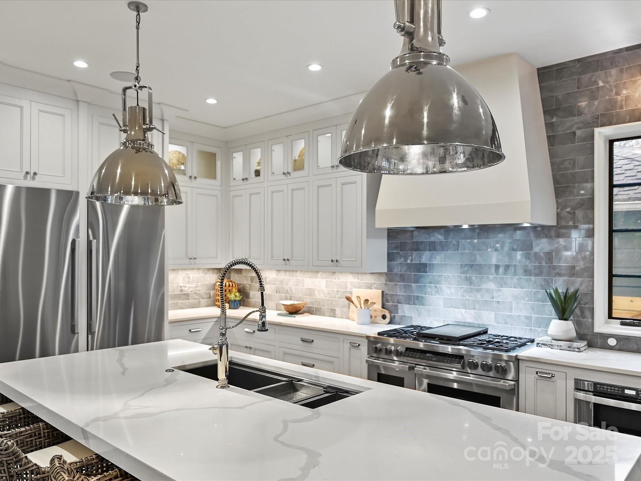 Elizabeth - Residential