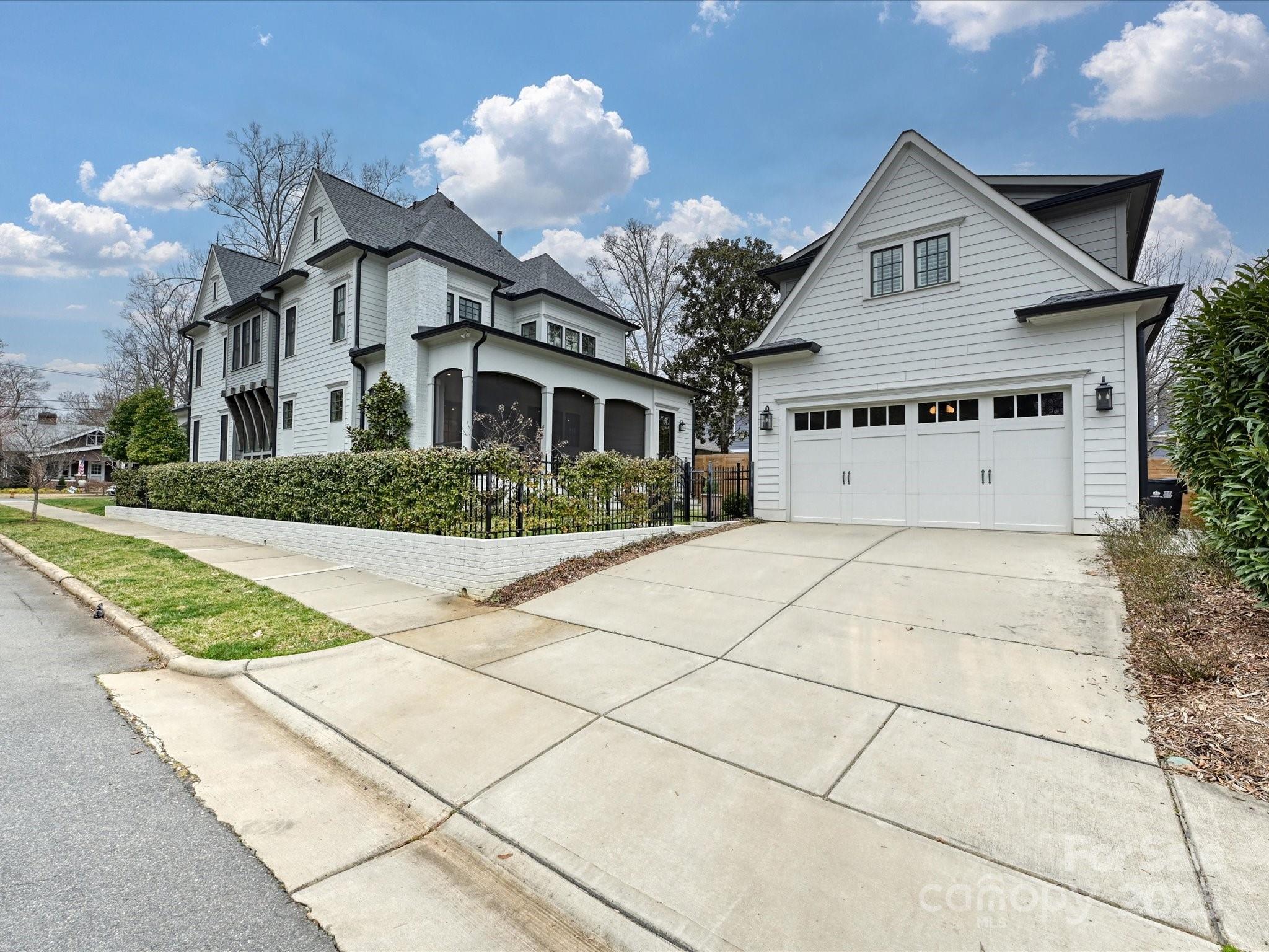 Elizabeth - Residential