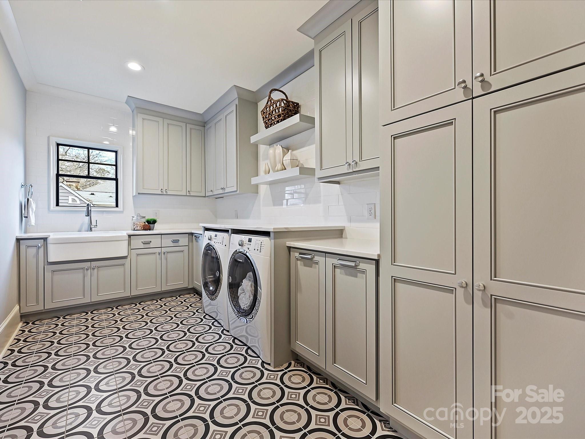 Elizabeth - Residential