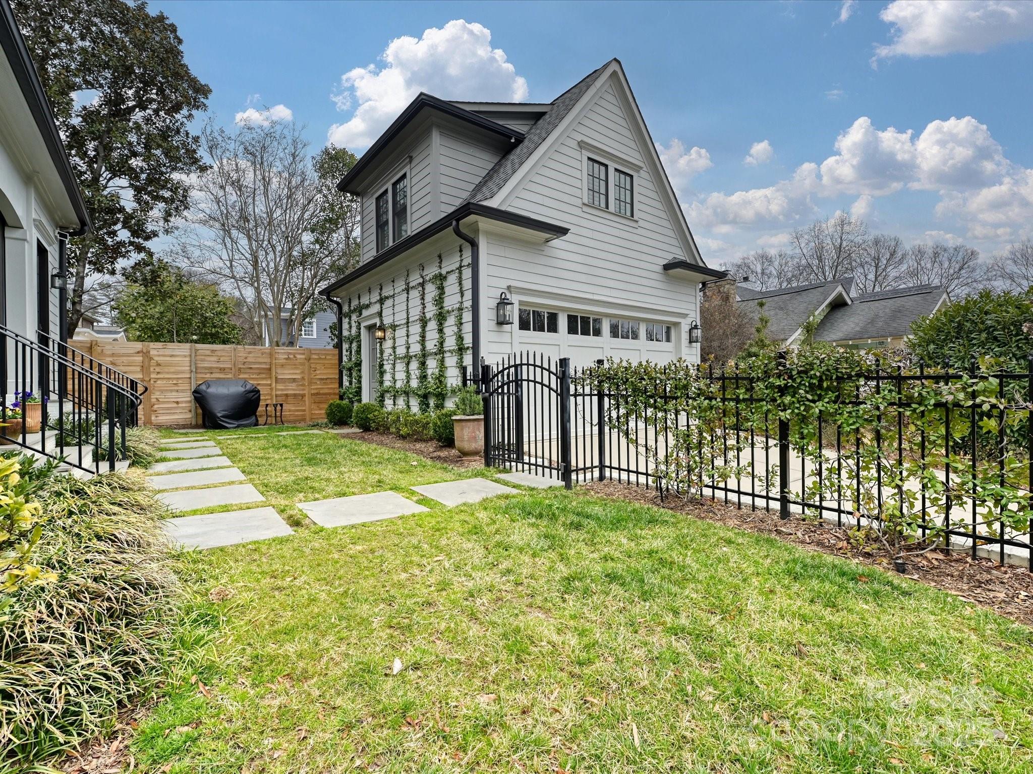 Elizabeth - Residential