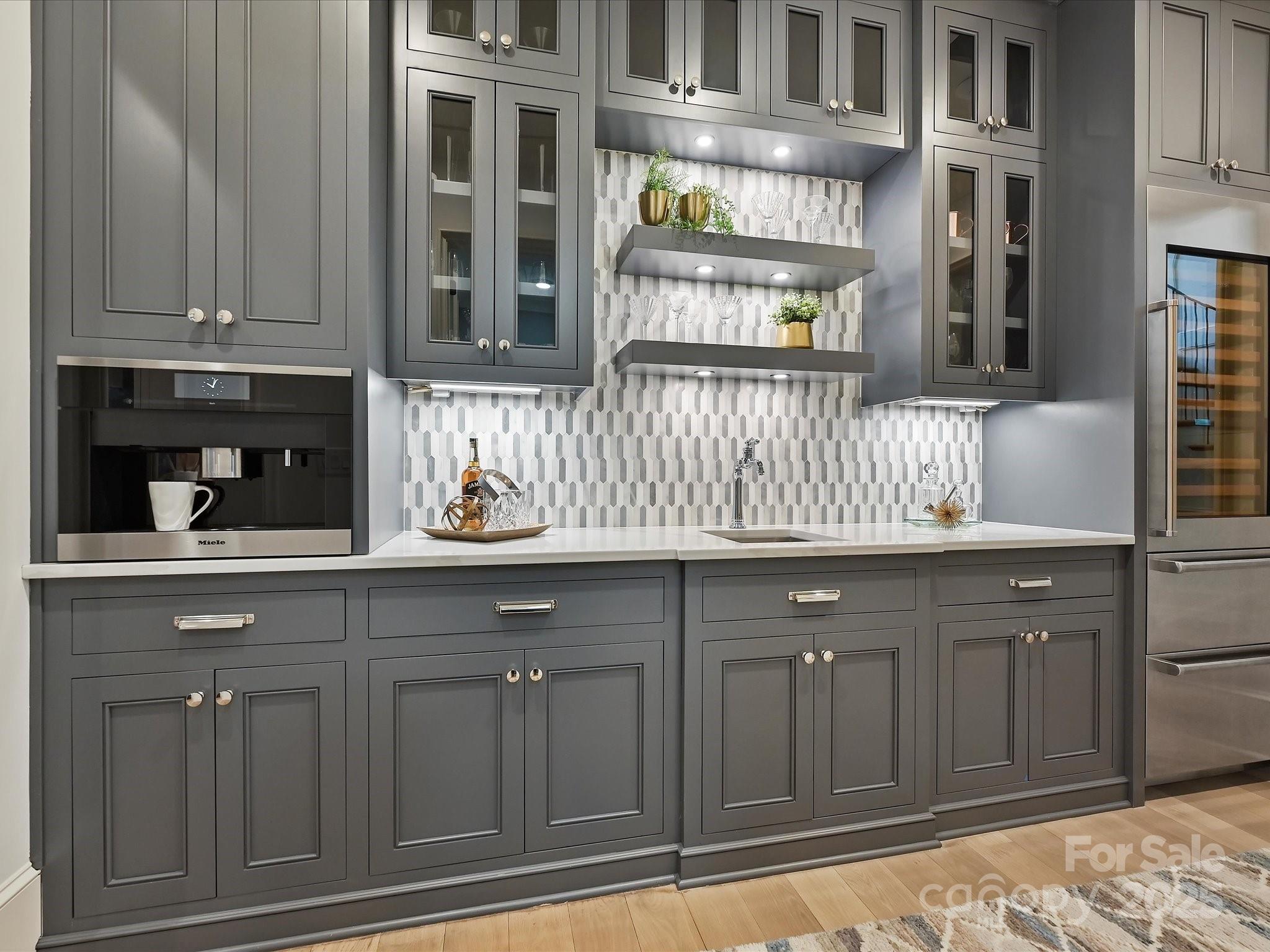 Elizabeth - Residential