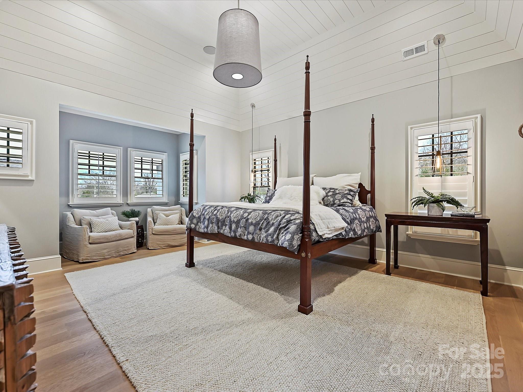 Elizabeth - Residential