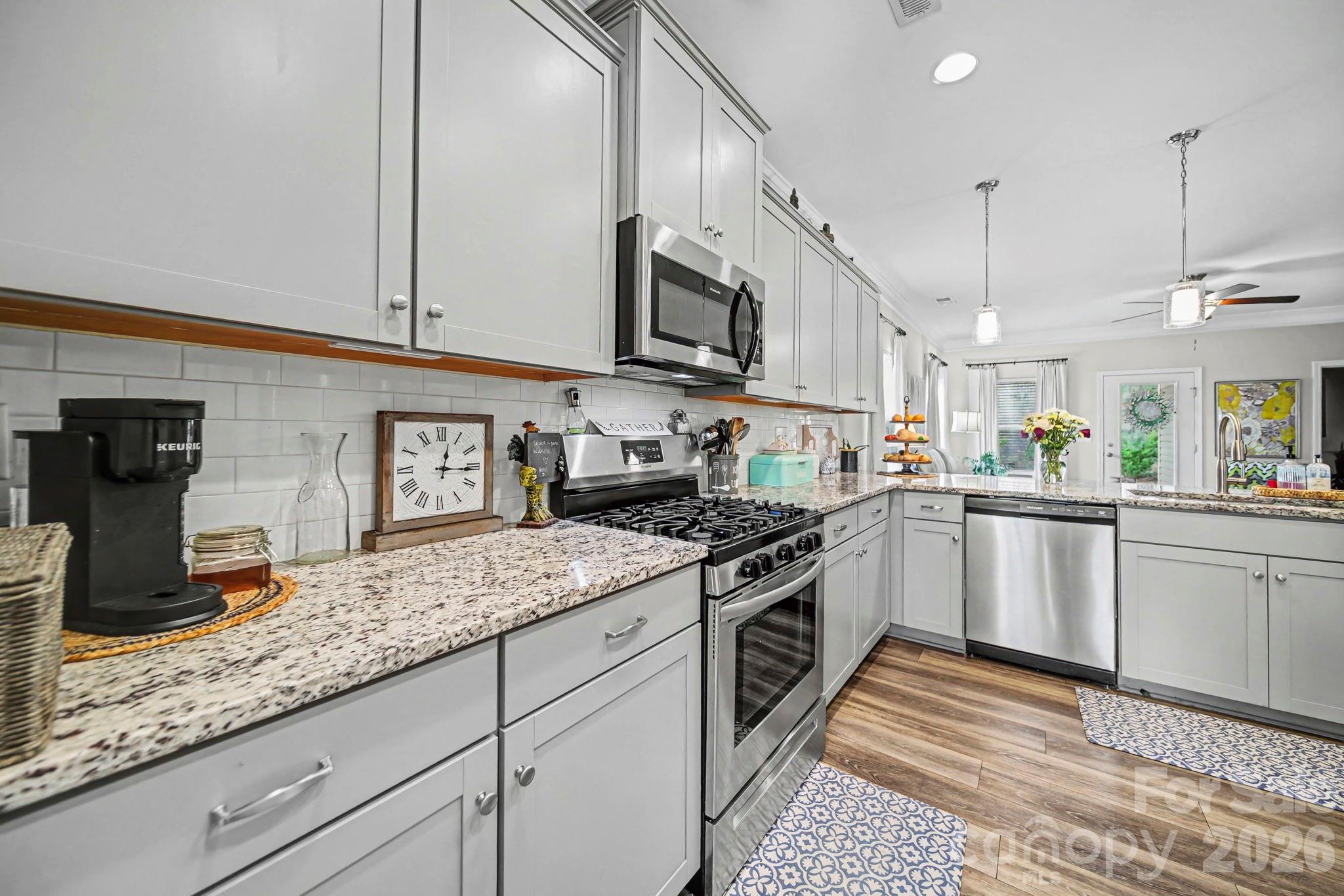 4612 Poinsettia Avenue