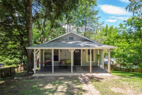 Photo of 14 Border Street, Black Mountain, NC 28711 (MLS # 4392879)