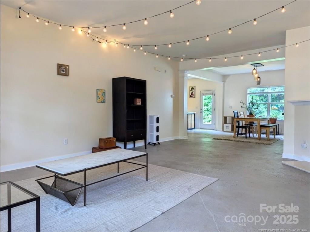 4721 Potters Glen Road