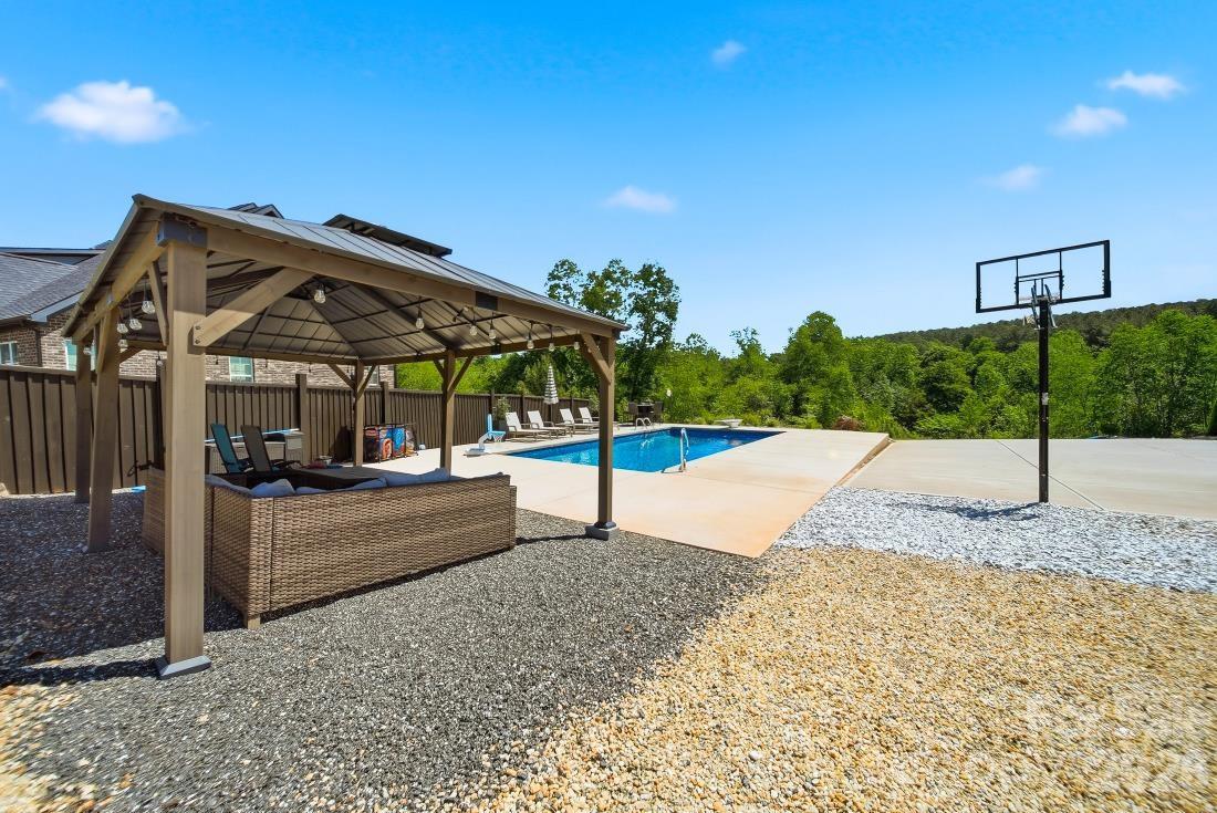 Antler Cove - Residential