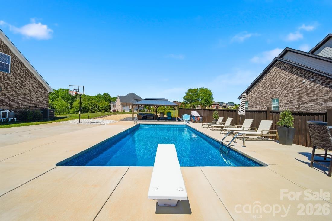 Antler Cove - Residential