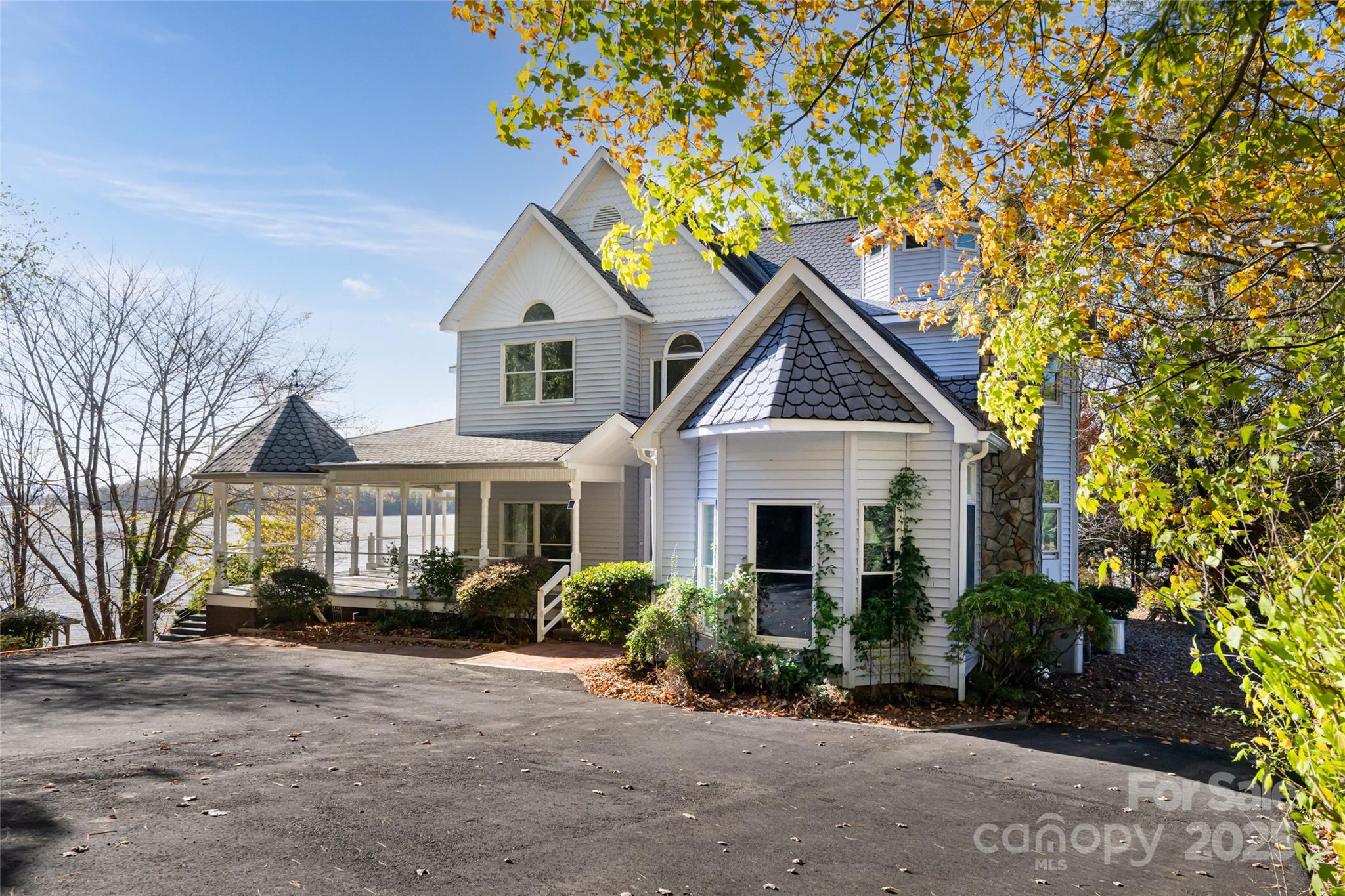 4950 Canterbury Place