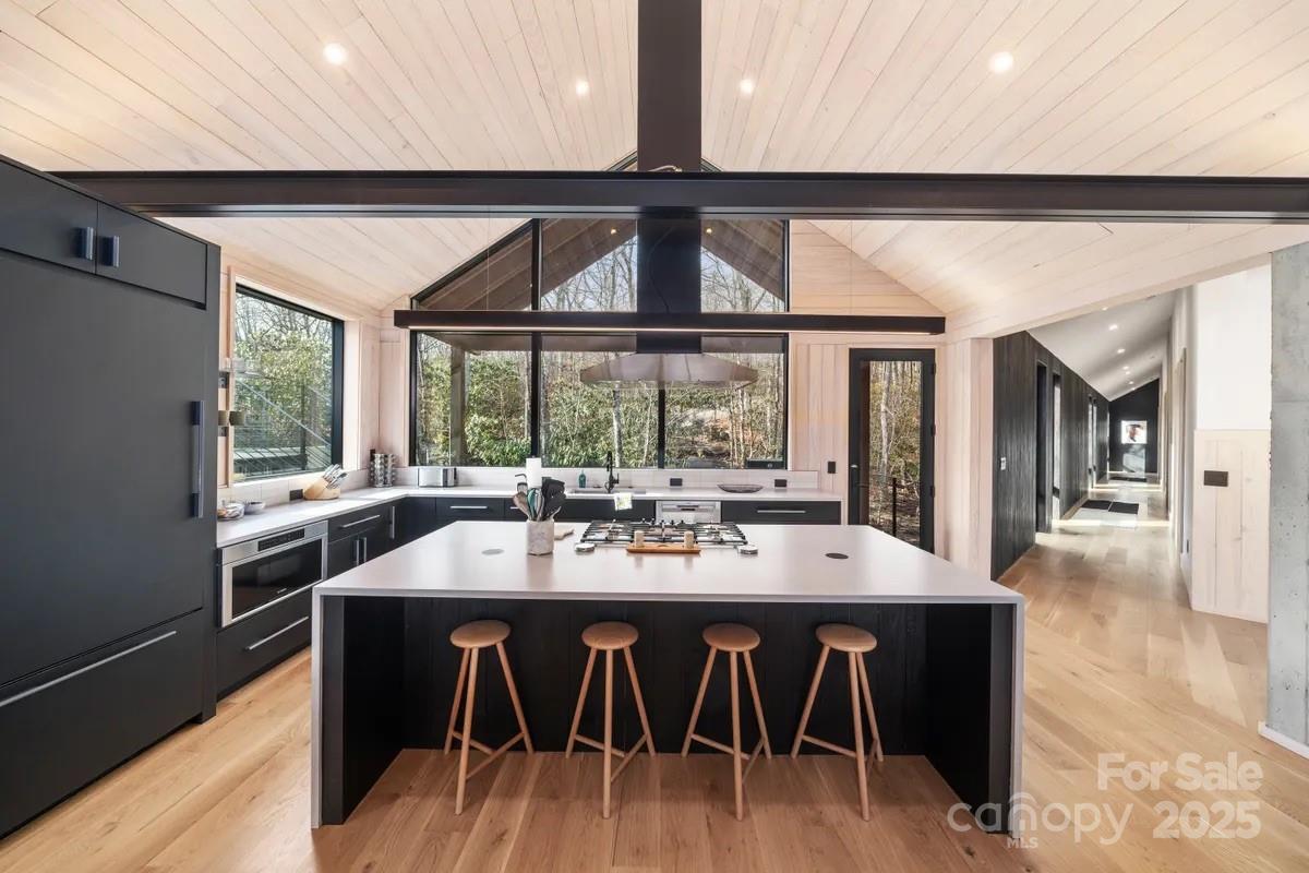 Laurel Ridge - Residential