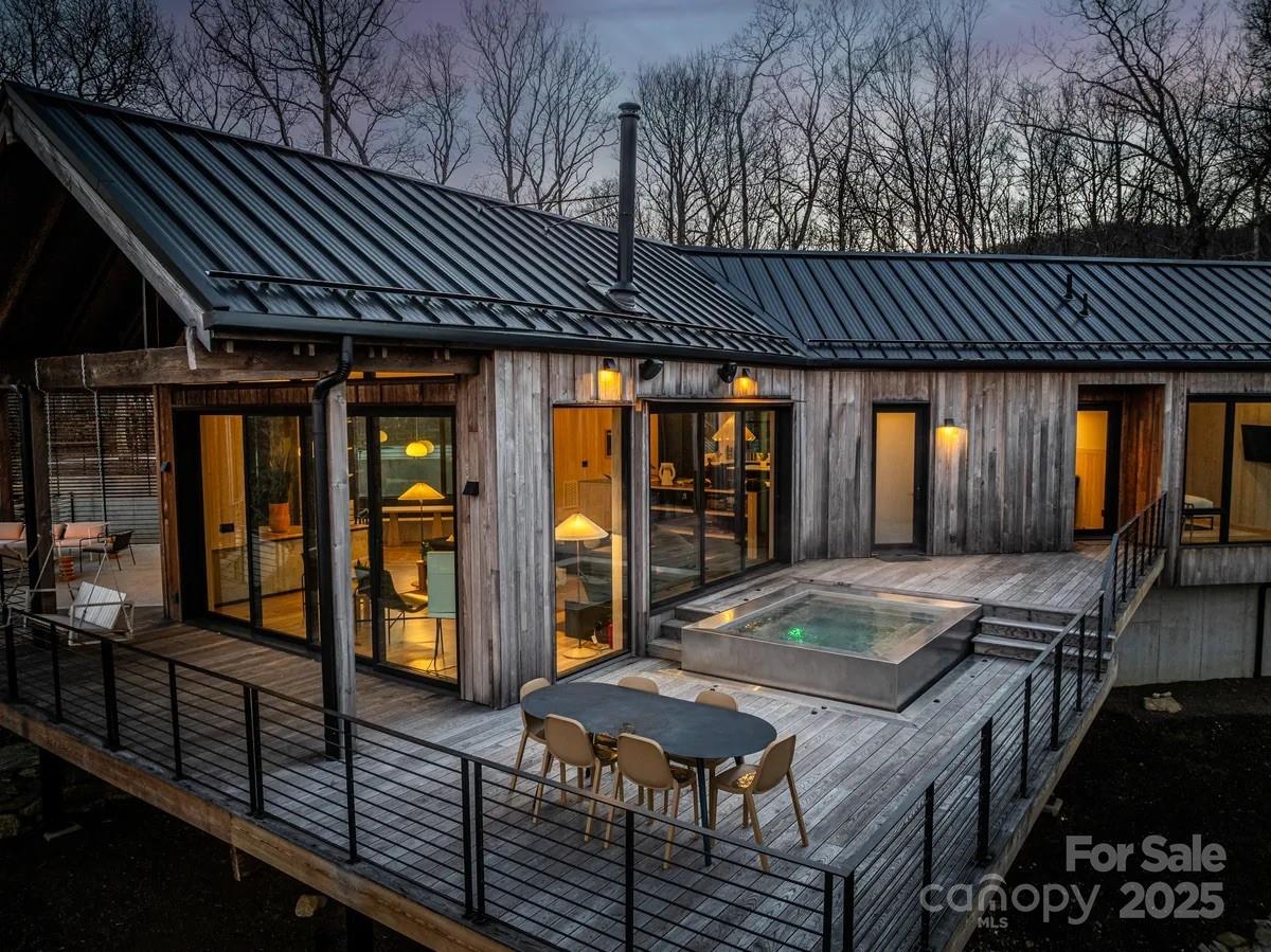 Laurel Ridge - Residential