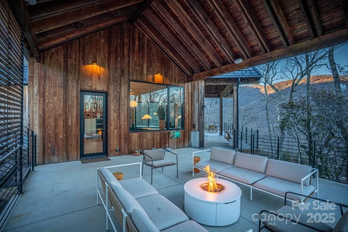 Laurel Ridge - Residential