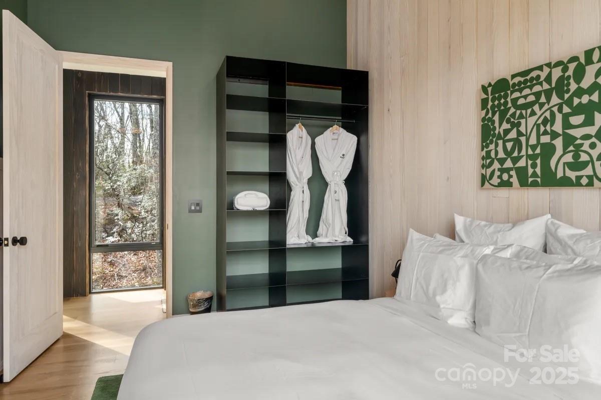 Laurel Ridge - Residential