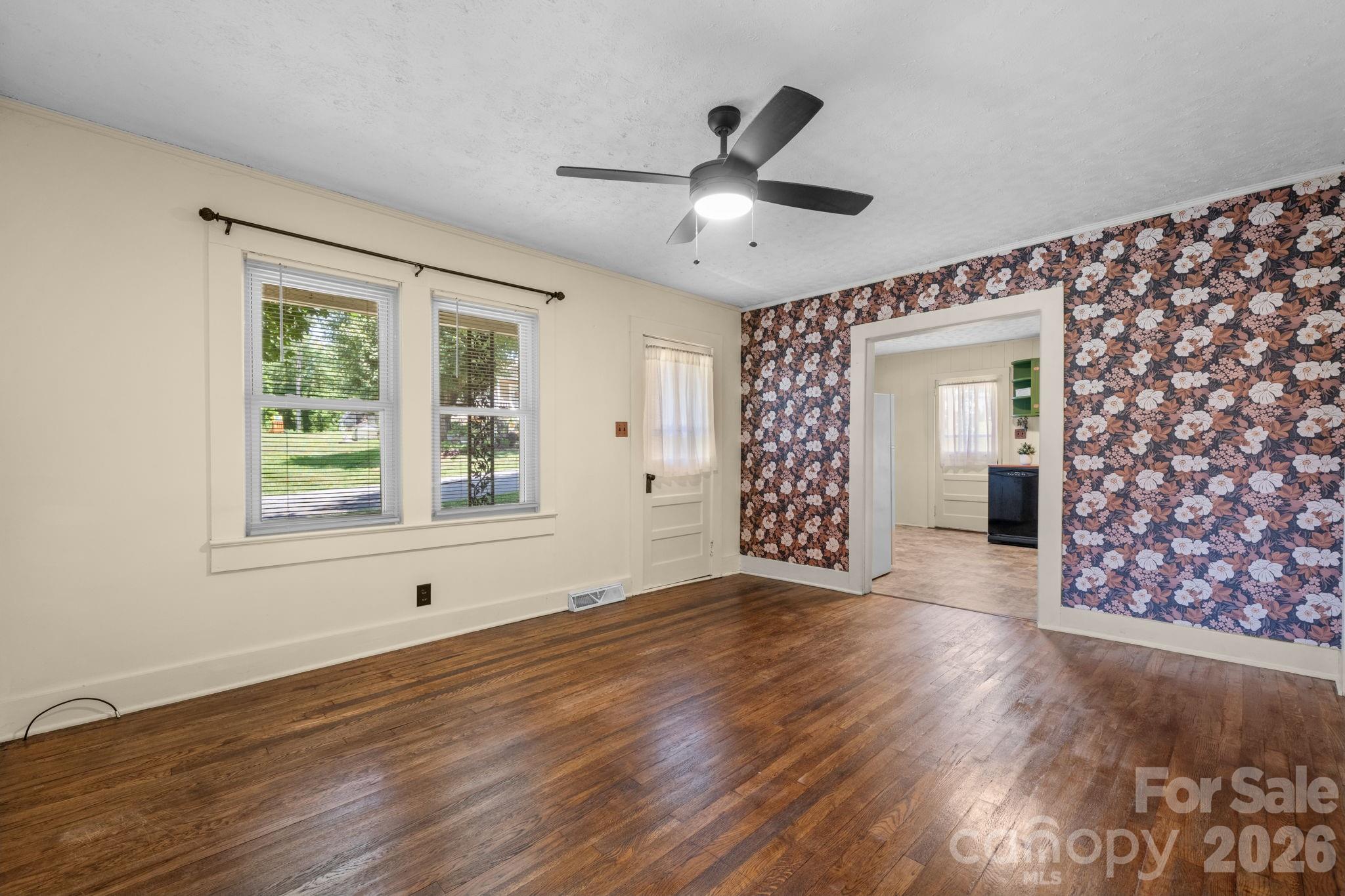 111 Cross Memorial Avenue